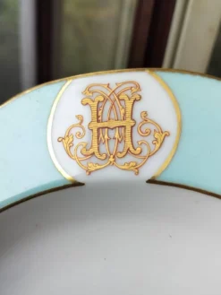 Service de 12 assiettes en porcelaine de Paris - H. Béziat / Maison Blender