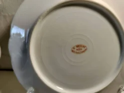 Service de 12 assiettes en porcelaine de Paris - H. Béziat / Maison Blender