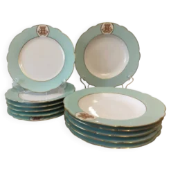 Service de 12 assiettes en porcelaine de Paris - H. Béziat / Maison Blender