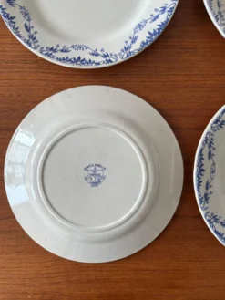 Service de 4 assiettes plates faïence Creil et Montereau labrador – Mo