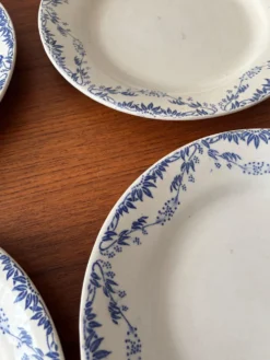 Service de 4 assiettes plates faïence Creil et Montereau labrador – Mo