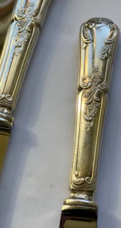 Service de 12 + 1 couteaux de table métal argenté art nouveau