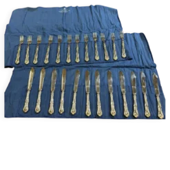 Service de 12 couteaux et 12 fourchettes à poisson Mappin and Webb