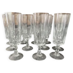 Service de divers à pied en verre détaillé–vintage
