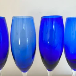 Service de 4 flûtes bleues