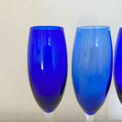 Service de 4 flûtes bleues