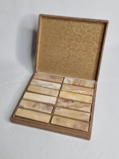 Service de 12 porte-couteaux en onyx veiné, coffret d'origine années 70