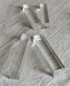 Service de 6 porte couteaux modernistes plexiglas vintage 1970