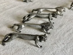 Service de 6 porte-couteaux vintage 1970 en forme de Lions métal argenté