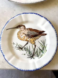 Service de table assiettes et plats Gien modèle grands oiseaux