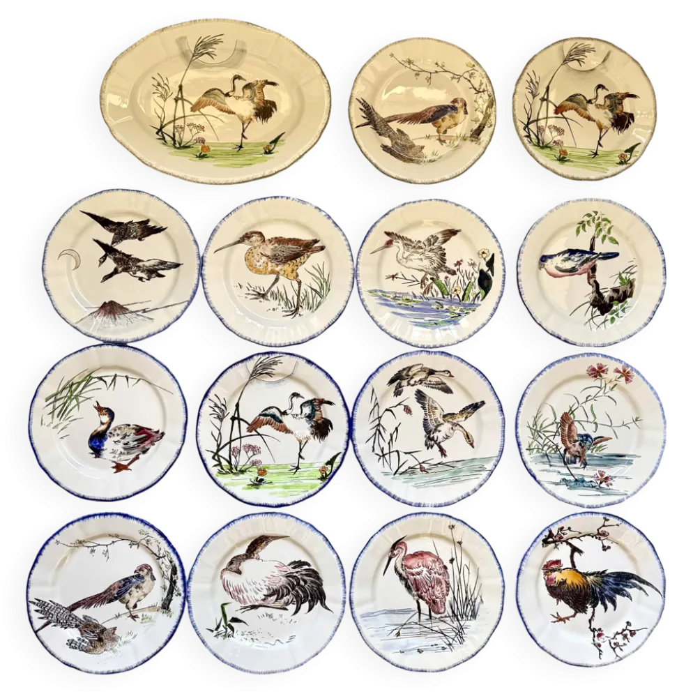 Service de table assiettes et plats Gien modèle grands oiseaux