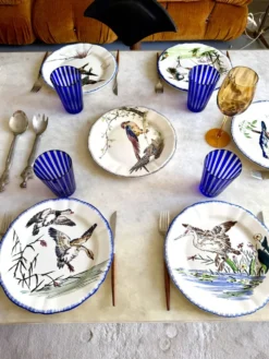 Service de table assiettes et plats Gien modèle grands oiseaux