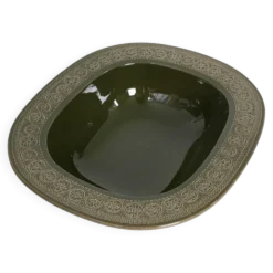 Service de table cinq pièces en faïence noire par Antonia Campi, Italie
