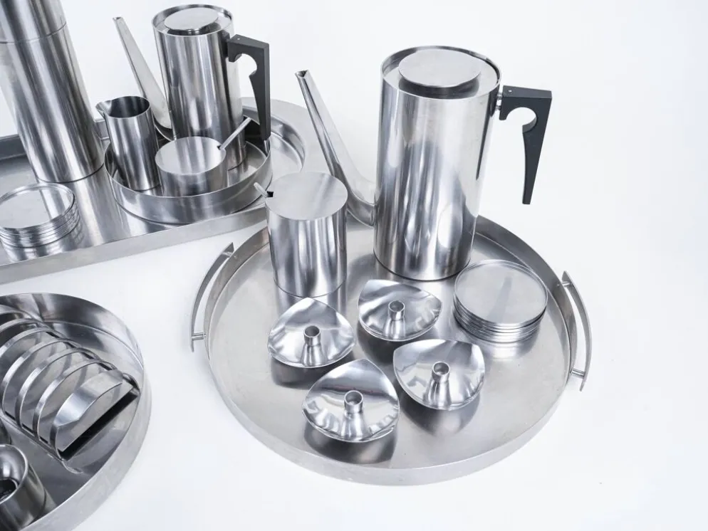 Service de table, design danois, années 1960, designer : Arne Jacobsen, Stelton