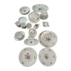 Service de table en porcelaine ancienne