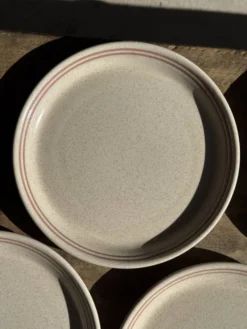 Service de table Lunéville Atelier d'Art 8 assiettes et 2 plats de service
