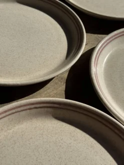 Service de table Lunéville Atelier d'Art 8 assiettes et 2 plats de service