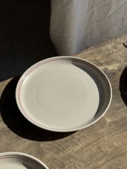 Service de table Lunéville Atelier d'Art 8 assiettes et 2 plats de service