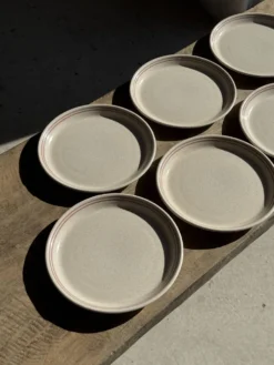 Service de table Lunéville Atelier d'Art 8 assiettes et 2 plats de service