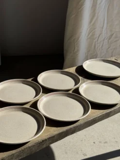 Service de table Lunéville Atelier d'Art 8 assiettes et 2 plats de service