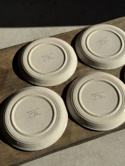 Service de table Lunéville Atelier d'Art 8 assiettes et 2 plats de service