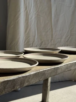 Service de table Lunéville Atelier d'Art 8 assiettes et 2 plats de service
