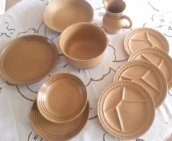 Service de table / 10 pièces