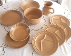 Service de table / 10 pièces