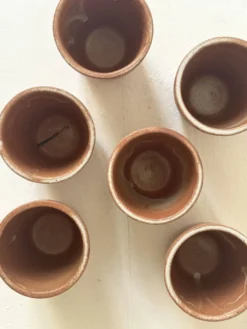 Service de 6 tasses à café en gres émaillé, France 1970