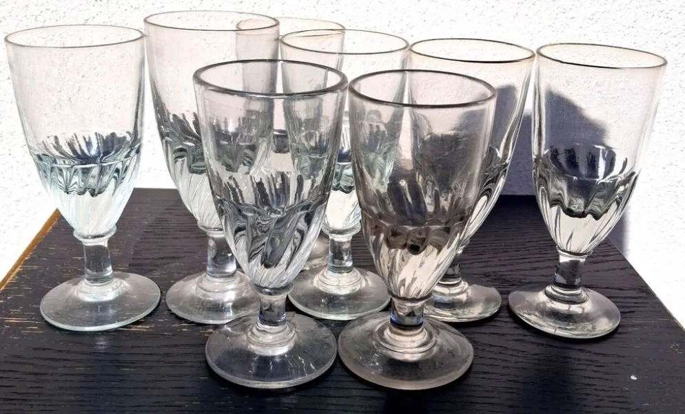 Service de verres de bistrot à absinthe, soufflés à la bouche