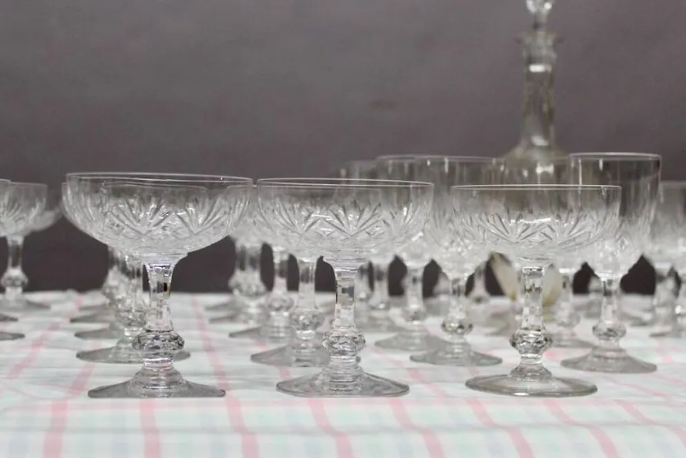 Service de verres en cristal Saint louis Modéle MASSENET 54 pièces