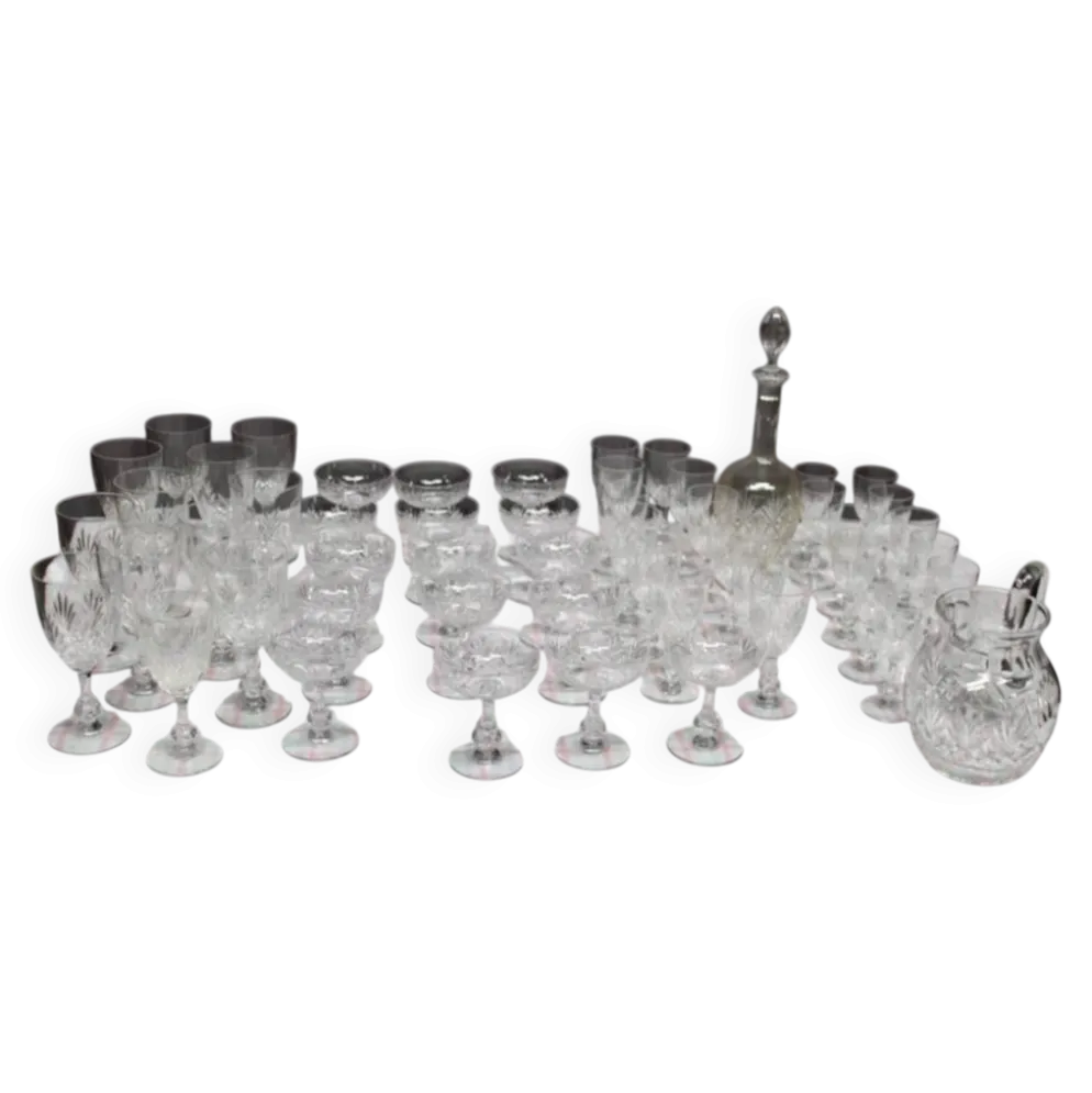 Service de verres en cristal Saint louis Modéle MASSENET 54 pièces