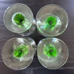 Service de 4 à vin blanc gravés