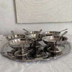 Service à glace en inox Guy Degrenne , plateau et coupes