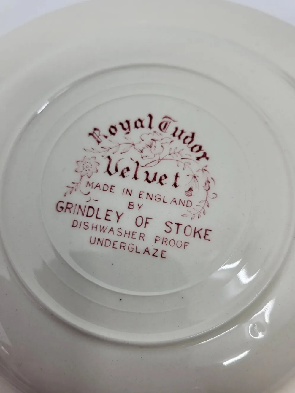 Service Grindley of Stoke Royal Tudor Velvet en faïence Rose Anglais