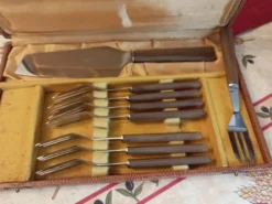 Service à gâteau menagère
