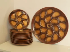 Service à huitres vintage faïence Salins France 9 assiettes et plat