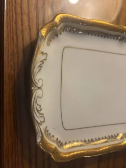 Service Limoges Porcelaine Dorée Style Louis XVI – Plat Tarte & Cake