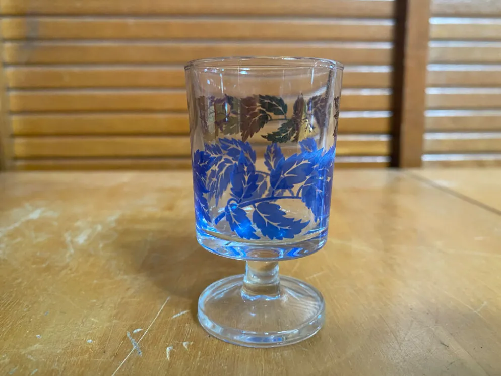 Service liqueur luminarc carafe + 6 verres verre moulé décor feuillage