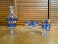 Service liqueur luminarc carafe + 6 verres verre moulé décor feuillage
