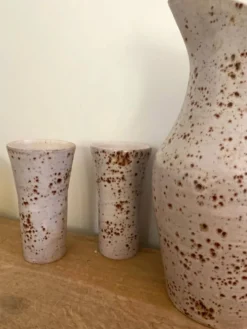 Service à orangeade en grès moucheté signé Farah, Vallauris années 1960-70