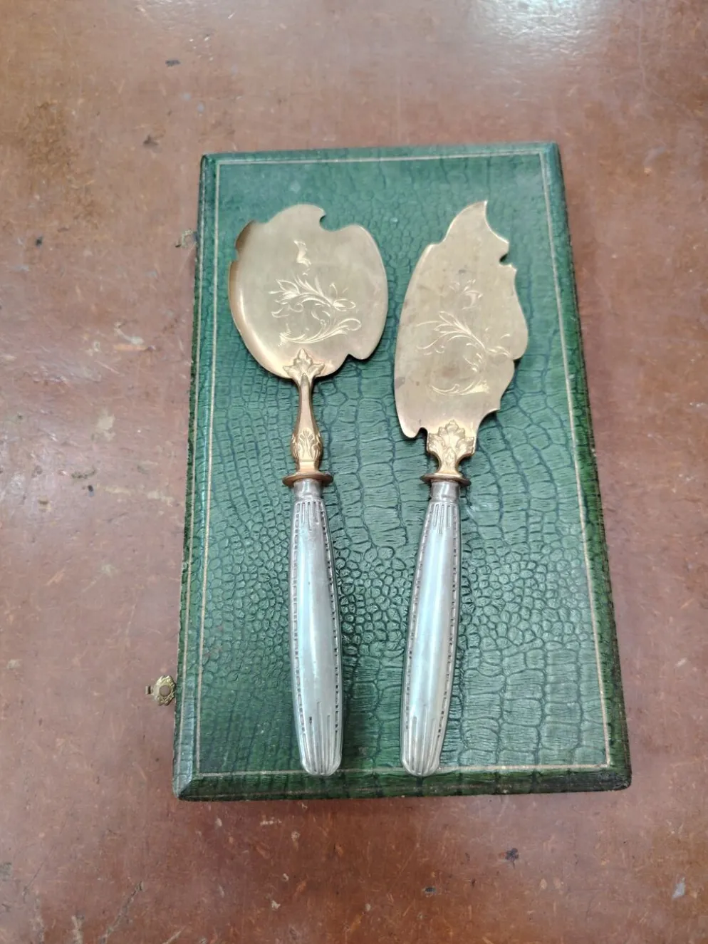 Service à poisson ancien 2 pièces en coffret – Orfèvrerie Belle Époque
