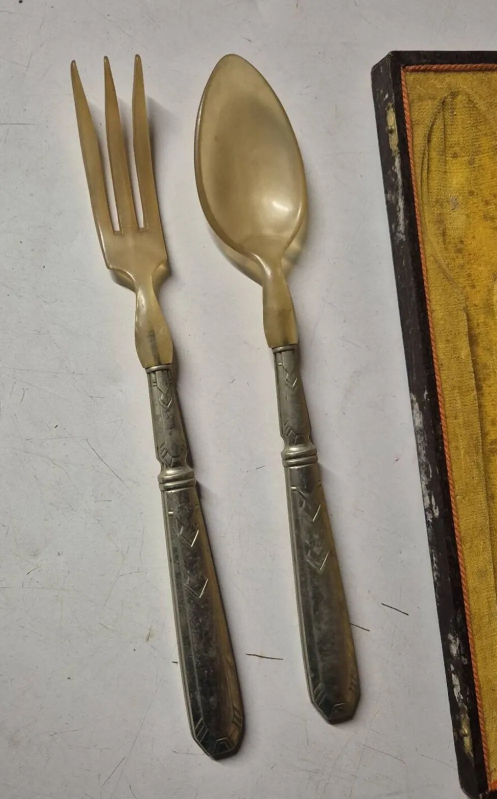 Service salade vintage métal argenté & bakélite 28cm coffret ancien