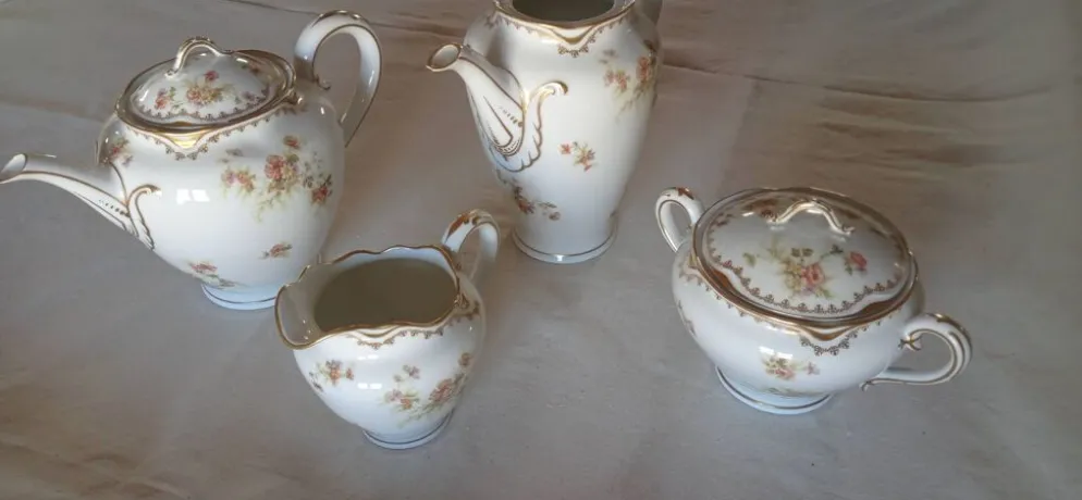 Services de vaisselle Haviland, porcelaine de Limoges