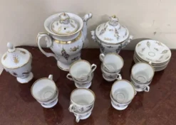 Service à thé / café en porcelaine de Limoges – Maison Giraud, décor or – X