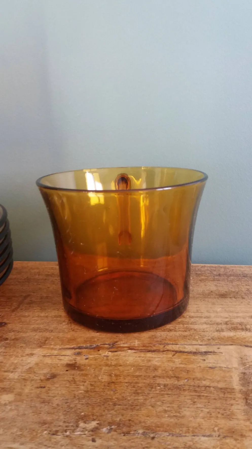 Service à thé Duralex, 6 grandes tasses et soucoupes en verre ambré