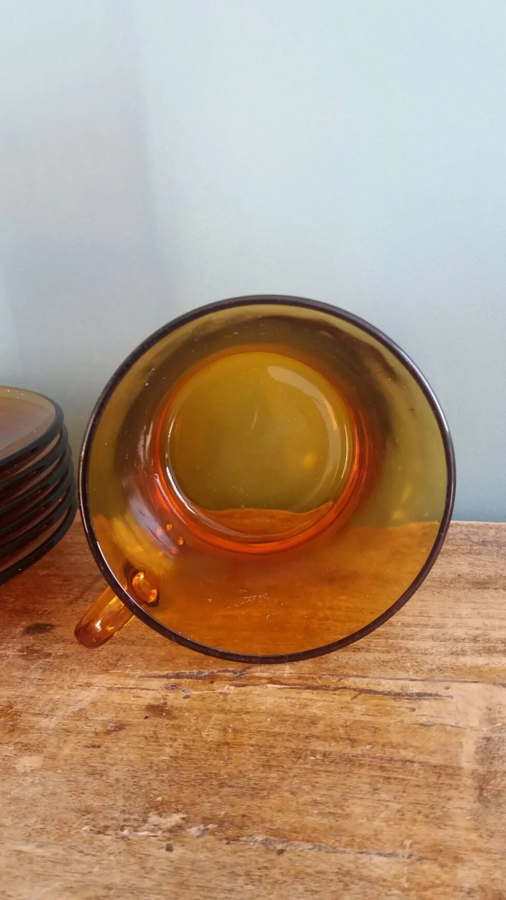 Service à thé Duralex, 6 grandes tasses et soucoupes en verre ambré