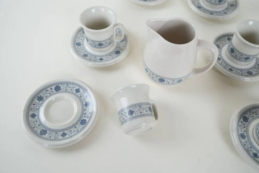 Service à thé et tasse, design italien, années 1970, fabriqué en Italie