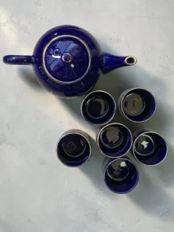 Service à thé japonais vintage bleu cobalt, paons et pivoines, années 1970