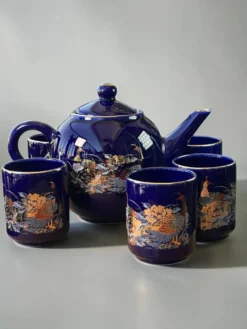 Service à thé japonais vintage bleu cobalt, paons et pivoines, années 1970